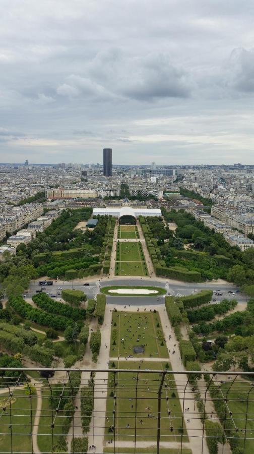 Metro - Sac A Dos - Dodo Chez Leontine 2 Ch Parking Wifi Fo Villa Bois-Colombes Eksteriør billede