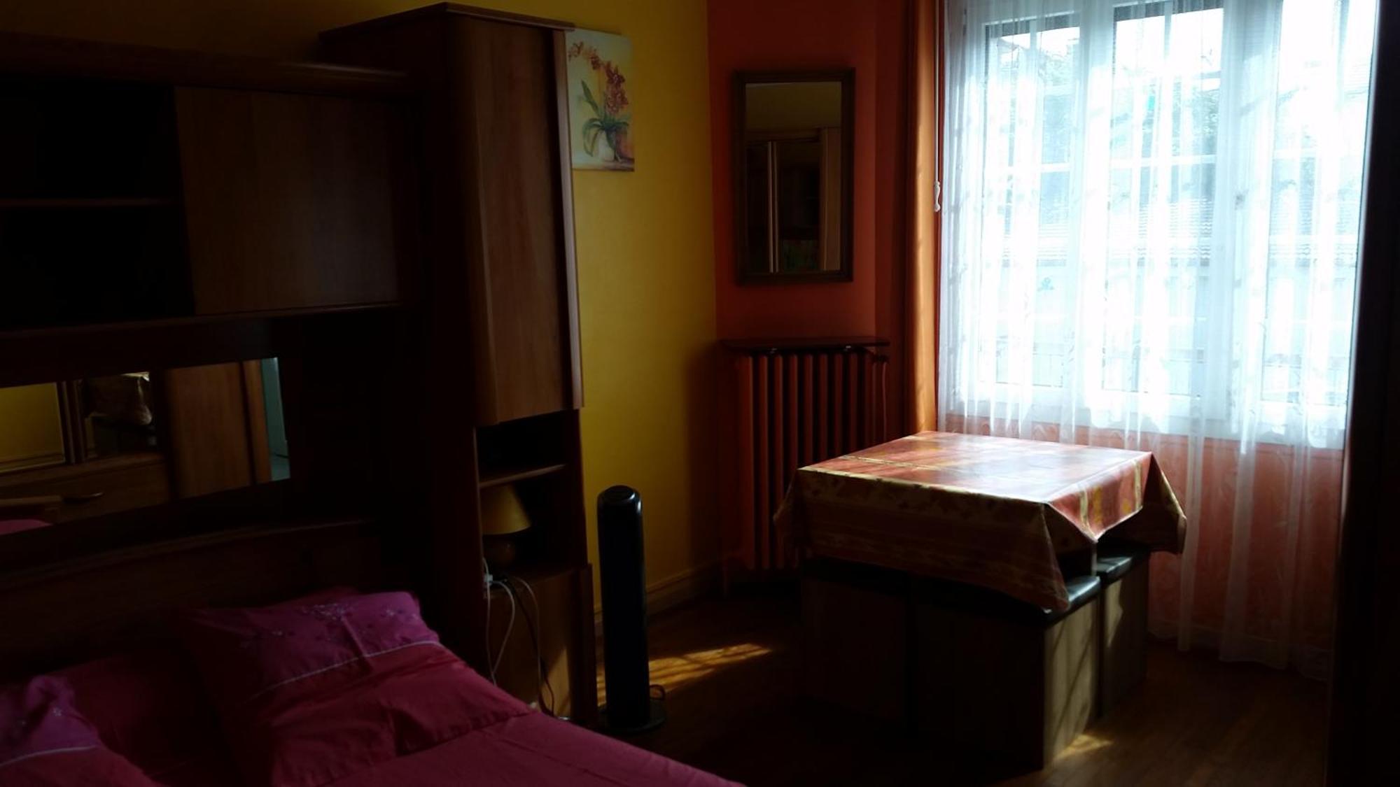 Metro - Sac A Dos - Dodo Chez Leontine 2 Ch Parking Wifi Fo Villa Bois-Colombes Eksteriør billede