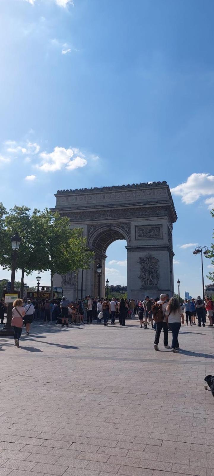 Metro - Sac A Dos - Dodo Chez Leontine 2 Ch Parking Wifi Fo Villa Bois-Colombes Eksteriør billede